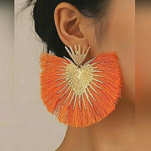 Gorgeous Orange & Gold Tone Feather Statement Earrings nip